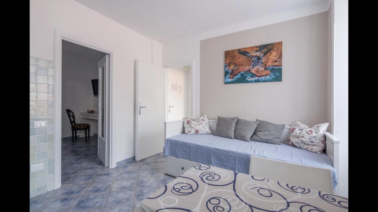 מנרולה La Linea D'Acqua Apartment מראה חיצוני תמונה