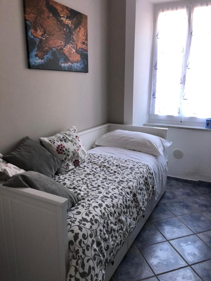 מנרולה La Linea D'Acqua Apartment מראה חיצוני תמונה