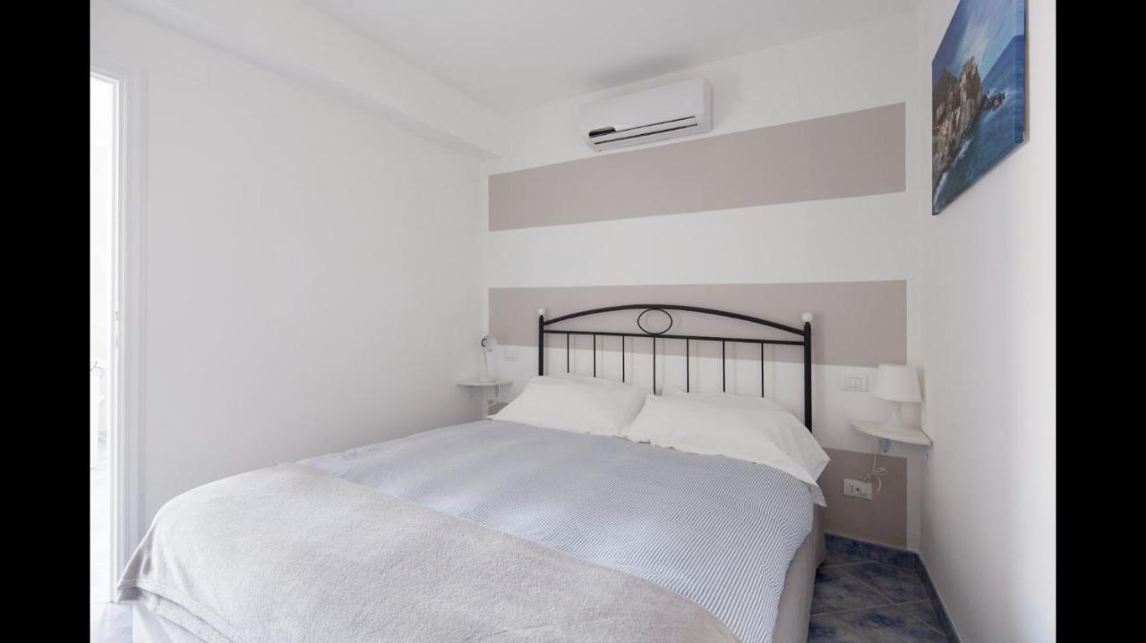 מנרולה La Linea D'Acqua Apartment מראה חיצוני תמונה